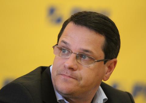 IOHANNIS a creat SCANDAL în familia lui Eduard Hellvig: ”Am discuții cu soția acasă”