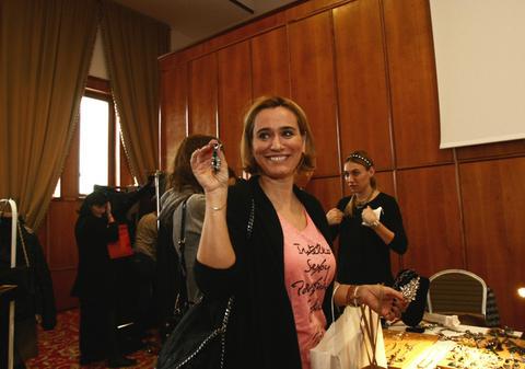 Vezi ce SCHIMBARE profesională face Andreea Esca