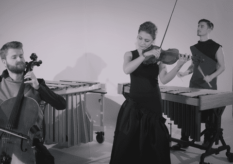 PREMIERĂ LIBERTATEA.RO | Zoli Toth - Choral 147