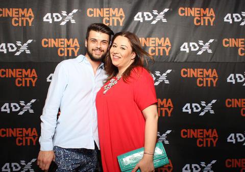 Oana Roman radiază de fericire în brațele soțului ei | FOTO