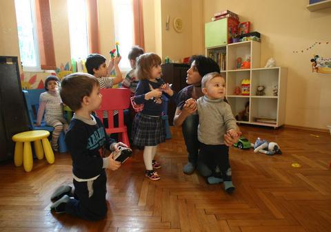 Azi începe ÎNSCRIEREA la GRĂDINIȚĂ. Vezi TOT ce trebuie să știi despre ASTA!