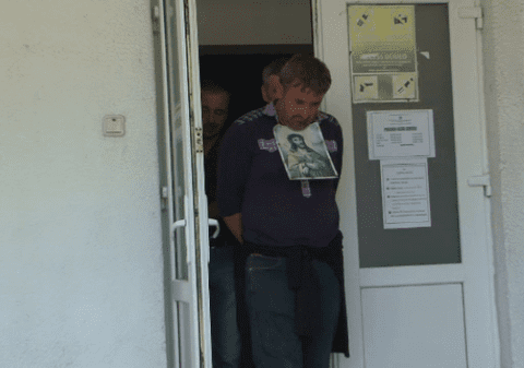 Decizia autorităţilor în cazul bărbatul care A PROFANAT mormântul lui Arsenie Boca