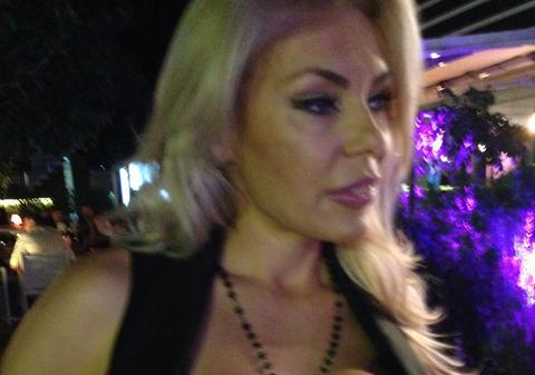 Jasmine și-a asigurat sânii cu ținte