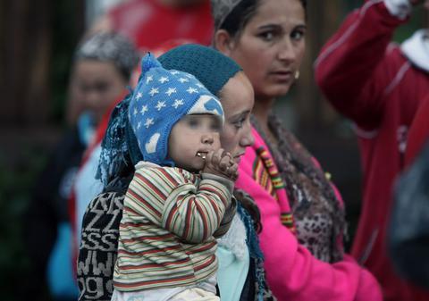 Trei morți în Franța, într-un incident produs într-o tabără de romi
