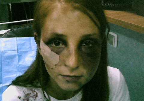 Bărbatul care şi-a bătut iubita timp de 22 de ore A FOST ARESTAT. Ce le-a spus poliţiştilor