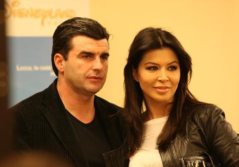 Simona Pătruleasa și soțul ei PLEACĂ din țară, în vacanță! Astăzi au semnat actele | FOTO