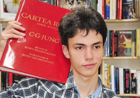 Unul dintre cei mai străluciţi olimpici din Iaşi, student la Cambridge, a murit subit la 21 de ani