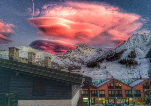 Românii, fanii uneia din cele mai exclusiviste stațiuni de ski din Europa! E vorba de o comună cu doar... 800 de locuitori 