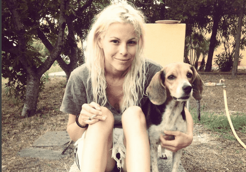 TRAGEDIE LA FLORENŢA. Artista Ashley Olsen A FOST GĂSITĂ MOARTĂ cu RĂNI PE GÂT ŞI PE CORP