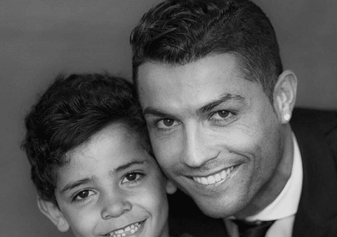 Cristiano Ronaldo va mai avea un copil cu ajutorul unei mame surogat