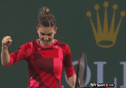 Indian Wells, turul III. Halep strălucește din nou! A dominat-o în stil de mare campioană pe Makarova și calcă apăsat în ”optimi”. Pentru numărul 5 WTA, abia acum începe sezonul: 5-5 e raportul victorii - înfrângeri în 2016! ”Terapia” cu Agassi&Graf a reușit: Simo joacă altceva decât în startul stagiunii. În primul set contra rusoaicei, a fost aproape fără greșeală! / LIVE BLOG&FOTO&VIDEO