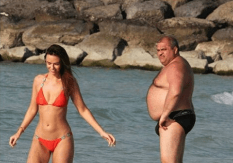 I-au cerut unui expert în Photoshop să le modifice fotografiile, însă au avut parte de un şoc!