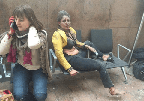 EXCLUSIV Un român a scăpat cu viață din atacurile cu bombă de pe aeroportul din Bruxelles: ”Am simțit suflul exploziilor la interval de cinci secunde. Am fost la mijlocul lor!”