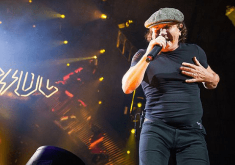 Solistul trupei AC-DC, obligat să părăsească scena! "Sunt distrus!"