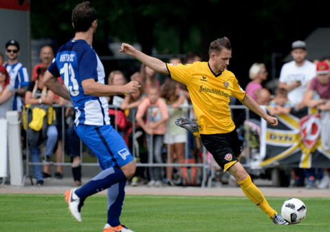 Fotbalist de la Dynamo Dresda, împușcat în gât! A văzut cum îi este rănit unchiul și cum îi este ucisă mătușa