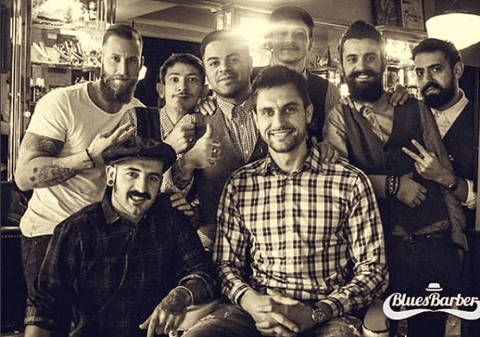 Ciprian Tătărușanu se tunde la o frizerie din Florența, unde se cântă blues | GALERIE FOTO&VIDEO