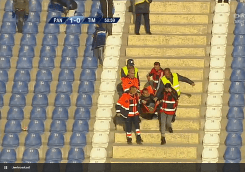 Liga 1, play-out, etapa 5: Pandurii - ACS Poli Timișoara 1-3. Un fan a leșinat în tribune. Gazdele au terminat meciul în 8 jucători / LIVE TEXT