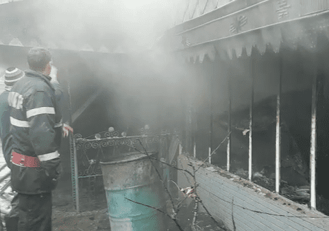 Copil rănit în urma unui incendiu în județul Galați. Băiețelul de trei ani are arsuri la nivelul căilor respiratorii | FOTO&VIDEO