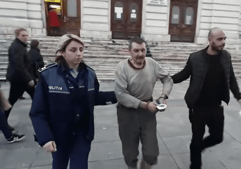 Un vasluian recidivist care si-a ucis soția în tinerețe, arestat după ce și-a abuzat sexual o mătușă de 73 de ani| VIDEO