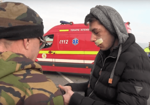 VIDEO/ A cerut bani după ce a ajutat victimele unui accident în județul Cluj. „Măcar 10 lei”