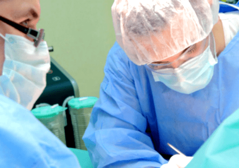 EXCLUSIV / Primul transplant de plămâni din România a fost realizat miercuri la Spitalul Sf. Maria din București