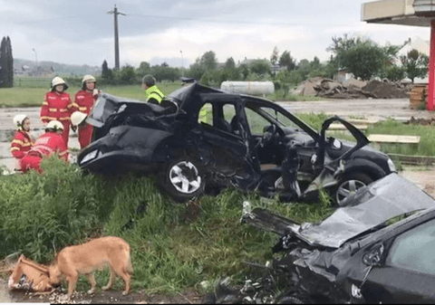 Accident cu trei mașini în Suceava, la Pătrăuţi. Zece persoane au fost implicate