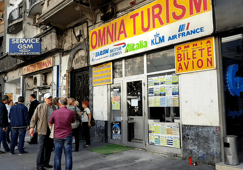 Ce trebuie să facă românii pentru a nu lua țeapă de la agențiile de turism