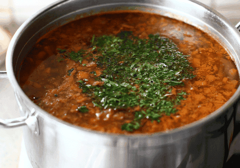 Un bărbat a murit după ce a mâncat o ciorbă! Cum s-a produs tragedia de la Suceava