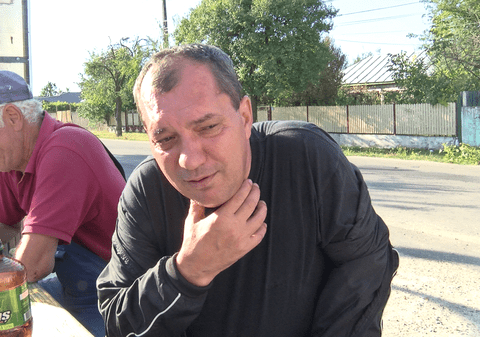 VIDEOREPORTAJ/ «Sigur Dragnea nu e heterosexual, se vede pe fizicul lui». În patima votului, în satele de lângă București