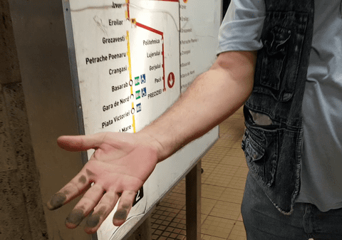 Un fost director Metrorex rupe tăcerea: Toate sistemele de ventilaţie de la metrou trebuiau înlocuite după 1990