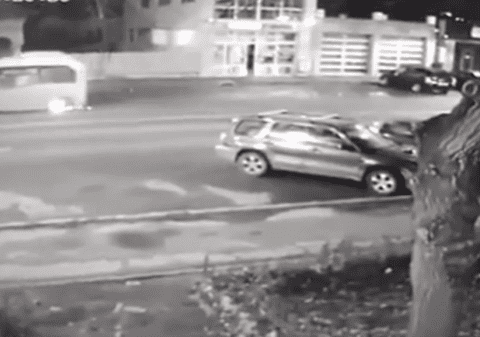 VIDEO | Imagini incredibile cu momentul în care un autobuz din Brăila rămâne fără roată în mers