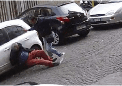 Un român a fost condamnat în Italia fiindcă și-a bătut angajatorul!