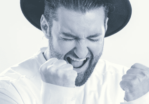 Ipostaza cu care Smiley a stârnit reacții în lanț pe internet. "Cine n-ar vrea să fie privit așa de Antonia"