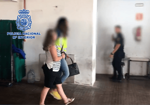 Un român imobilizat în scaun cu rotile, ucis în Gran Canaria. O irlandeză și un spaniol au fost arestați după două luni