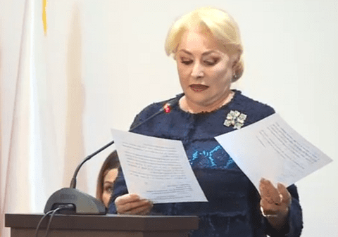 Viorica Dăncilă susține că românii care vorbesc limbi străine „țin mai puțin la această țară”