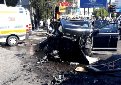 A murit șoferiţa care a spulberat un autobuz cu 130 km/h, în Chișinău