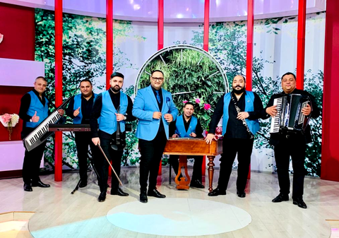 Taraful Viorel Bogăteanu a lansat un produs muzical unic în România! (PUBLICITATE)