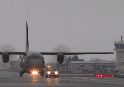 Un avion privat cu 10 oameni care voiau să meargă în vacanța la Cannes a fost întors din drum de polițiști. În aeronavă s-ar fi aflat și un român