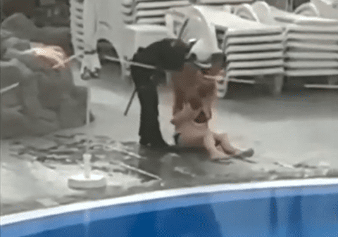 VIDEO | O britanică beată, care trebuia să stea în izolare, a fost arestată într-o piscină din Tenerife