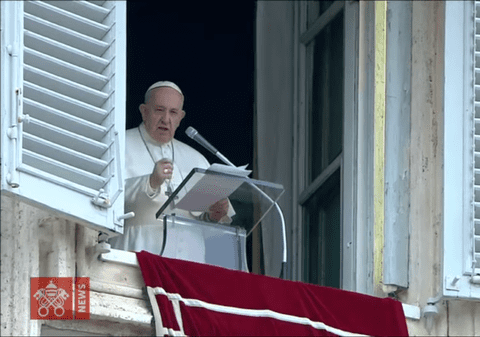 Papa Francisc le cere italienilor să nu se grăbească să sărbătorească victoria împotriva COVID-19