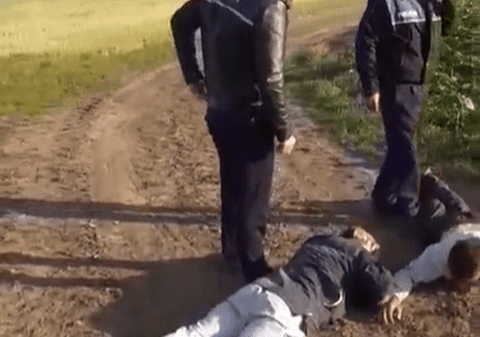 VIDEO|  Urmărire ca-n filme în Galați. Momentul în care doi hoți de animale au fost încătușați, transmis live pe Facebook