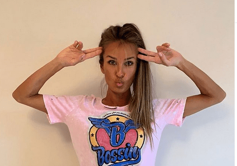 Diana Munteanu, în costum de baie după ce a slăbit enorm. „Îți chinui pielea și o îmbătrânești”