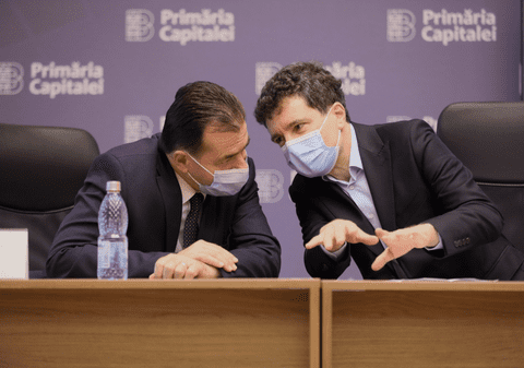 Nicușor Dan renunță oficial la USR și anunță că va vota cu PNL la alegerile parlamentare