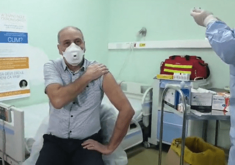 45 de răspunsuri de la medicul Virgil Musta la întrebări despre vaccinul anti-COVID-19
