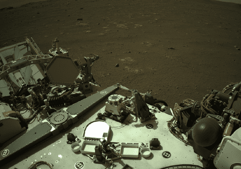 Comentariu Școala 9. Între prima școală românească și perseverența dusă până pe Marte