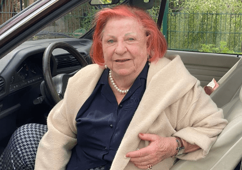 O bătrânică de 85 de ani din Germania a condus fără permis în ultimii 20 de ani. Cum a fost prinsă