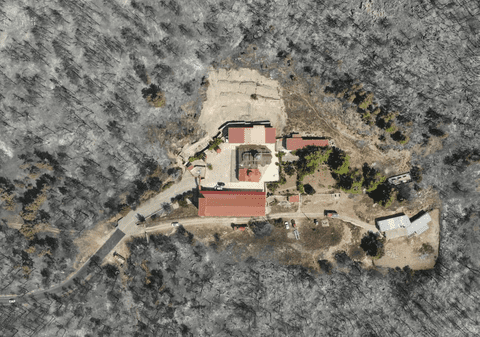 Intervenția pompierilor români în Grecia. Echipajele au asigurat protecția Mănăstirii Ekklisia Profitis Ilias