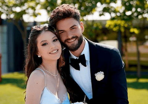 Detaliul pe care puțini l-au observat la nunta Cleopatrei cu Edward Sanda. Cum arată, de fapt, verighetele