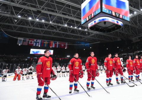 Hocheiști ruși beți, dați jos din avionul care trebuia să-i ducă acasă de la Mondialul U20 din Canada