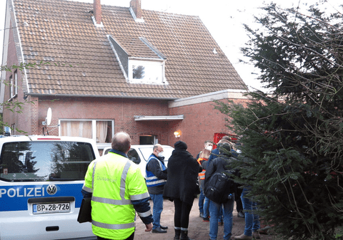 Zeci de muncitori români care lucrează în Olanda, cazați în condiții „înfricoșătoare” în Germania